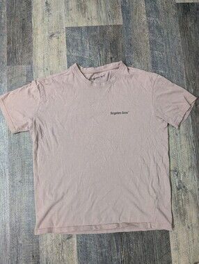 Forgotten Faces Pink Skull Graphic Mens Medium Shirt
